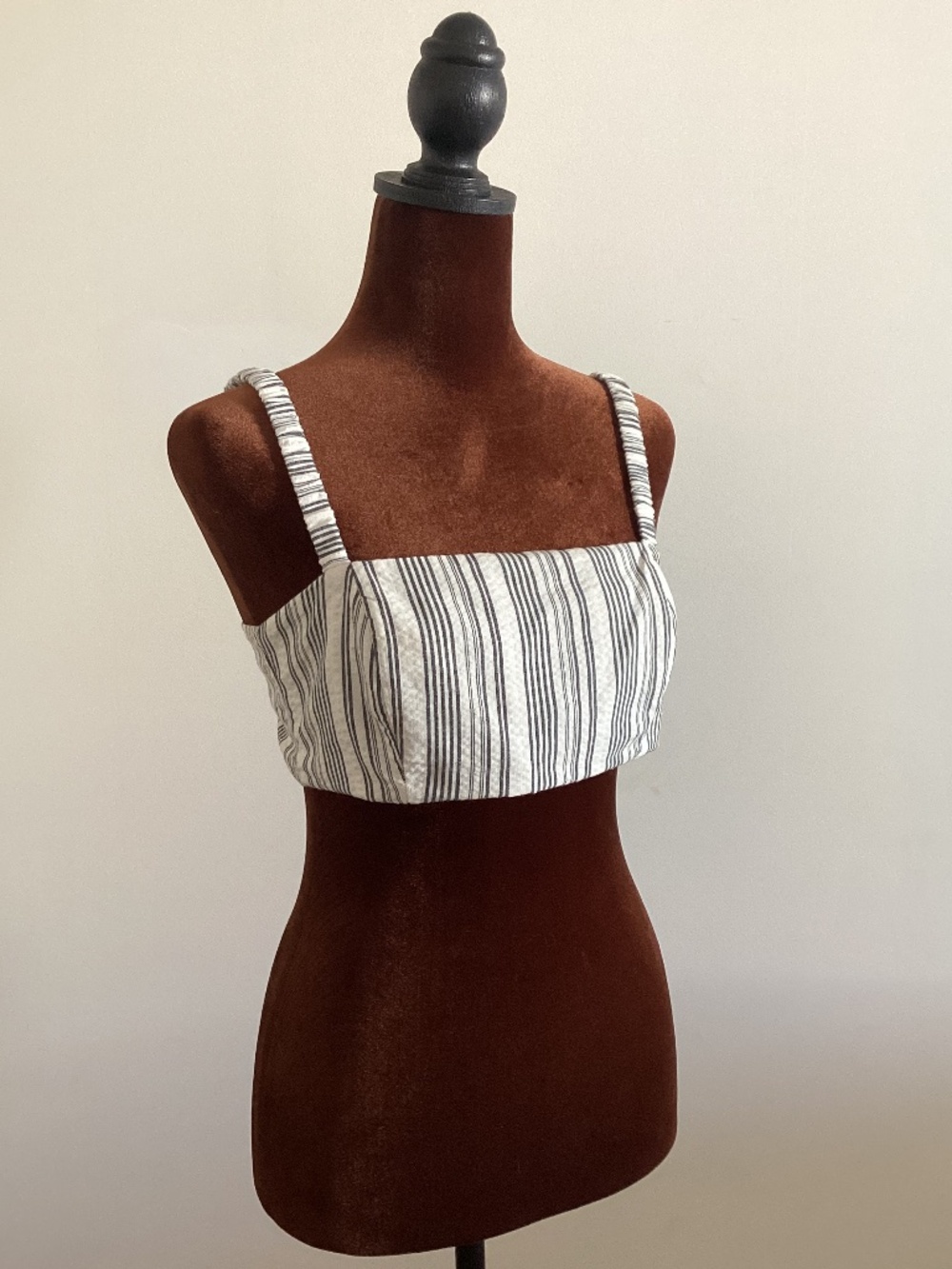 H&M strap back stripe crop top
